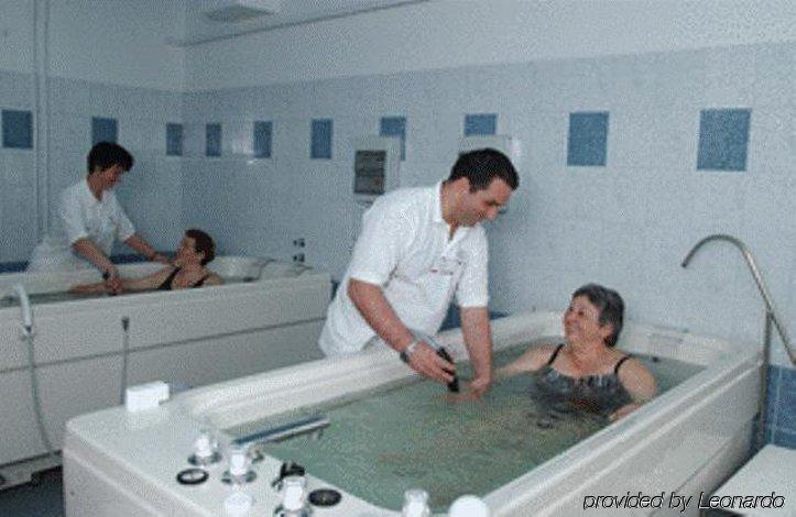 Hotel Nagyerdo Дебрецен Экстерьер фото
